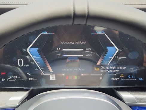 New 2026 BMW 750e xDrive w/ Premium Package image 15