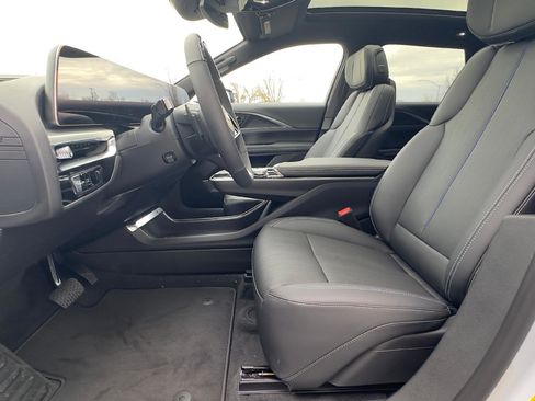 New 2026 Cadillac Lyriq Luxury image 11