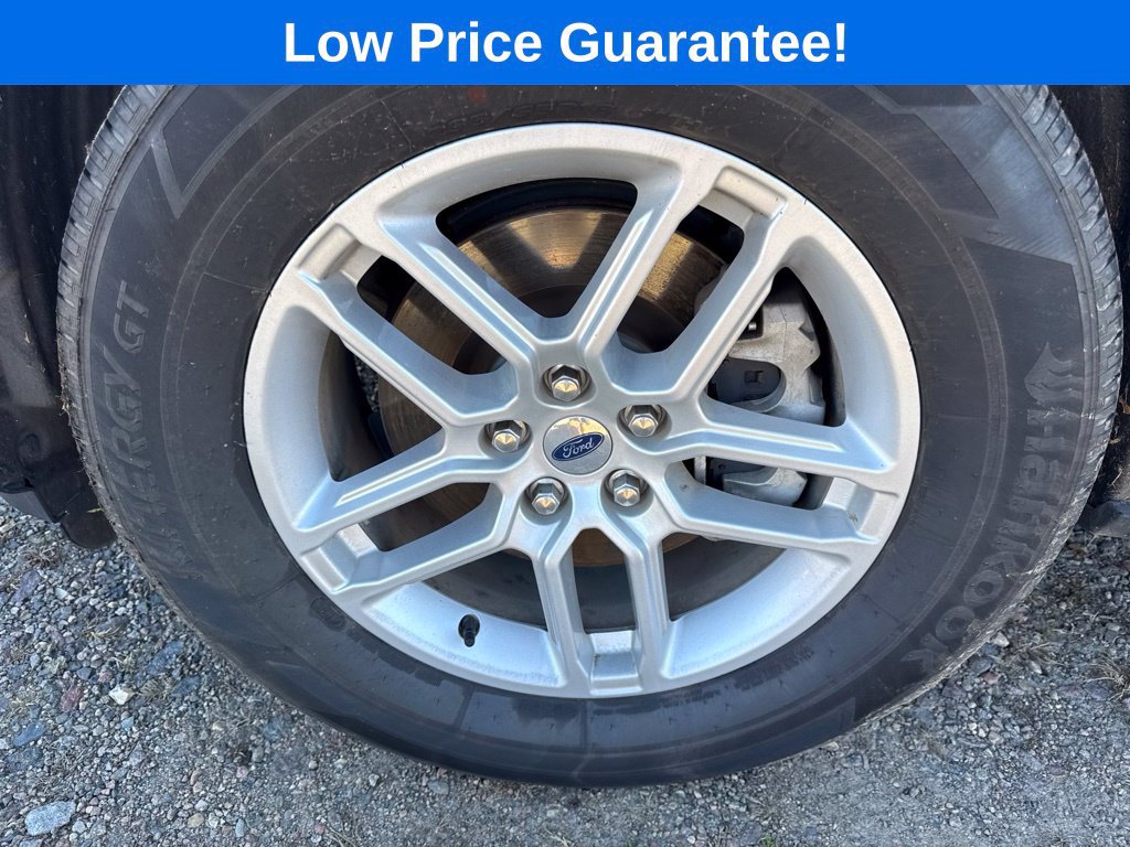 Used 2025 Ford Explorer Active AWD/4WD image 12