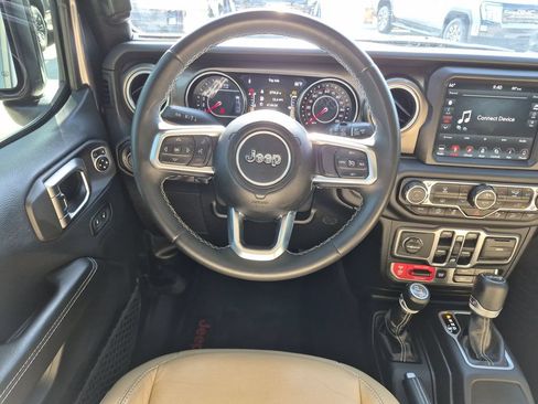 Used 2018 Jeep Wrangler Unlimited Rubicon AWD/4WD image 34