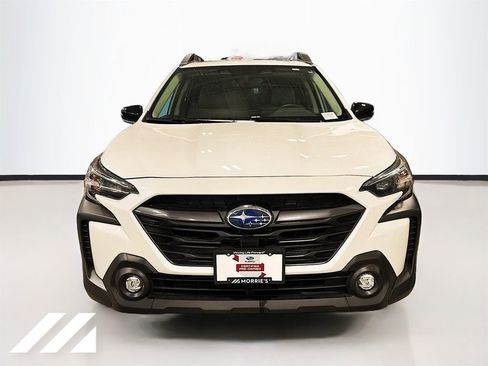 Certified 2025 Subaru Outback Premium image 2