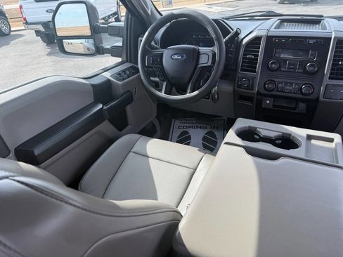 Used 2018 Ford F250 XL image 28