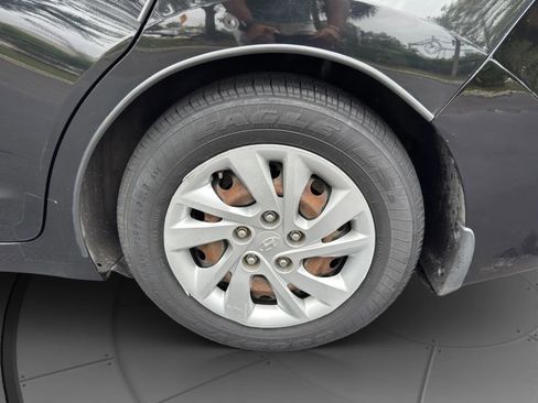 Used 2018 Hyundai Elantra SE w/ SE Connectivity Package 04 image 23