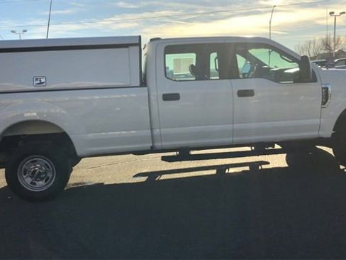 Used 2021 Ford F250 XL w/ Power Equipment Group image 9