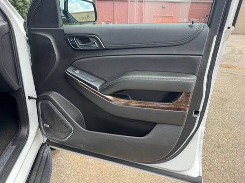 Used 2017 Chevrolet Suburban LT AWD/4WD image 27