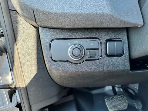 Used 2025 Mercedes-Benz Sprinter 2500 image 11