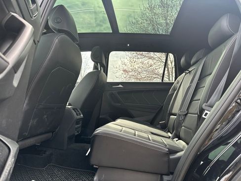 Used 2023 Volkswagen Tiguan SEL R-Line image 13