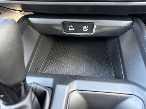 Used 2025 Honda Accord SE image 25