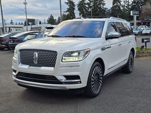 Used 2019 Lincoln Navigator Black Label w/ Cargo Package image 7