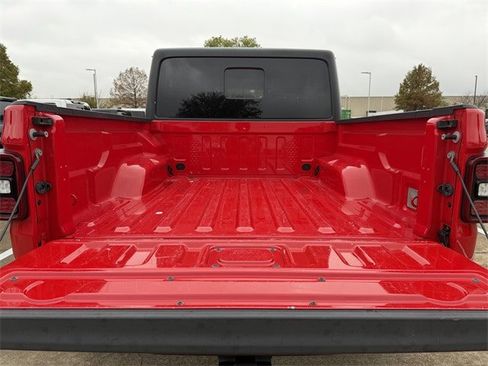 Used 2020 Jeep Gladiator Sport w/ Quick Order Package 24S image 29