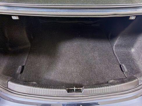 Used 2019 Chevrolet Malibu LS FWD image 28
