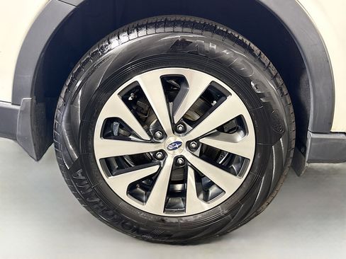 Used 2020 Subaru Outback Premium AWD/4WD image 33