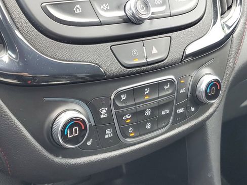 Used 2022 Chevrolet Equinox RS w/ RS Leather Package image 22