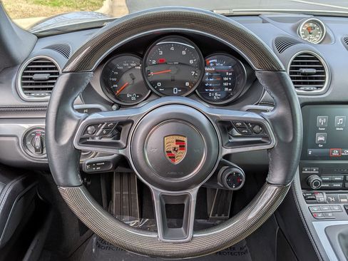 Certified 2024 Porsche 718 Cayman RWD image 8