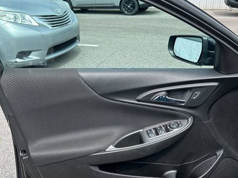 Used 2023 Chevrolet Malibu LT FWD image 10