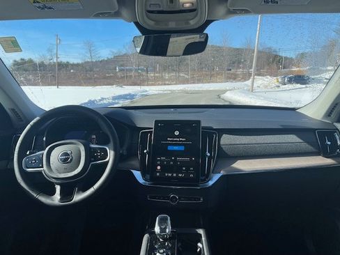 New 2026 Volvo XC90 B6 Plus w/ Protection Package Premier AWD/4WD image 11