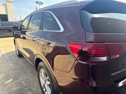 Used 2020 Kia Sorento LX w/ LX I4 Convenience Package FWD image 6