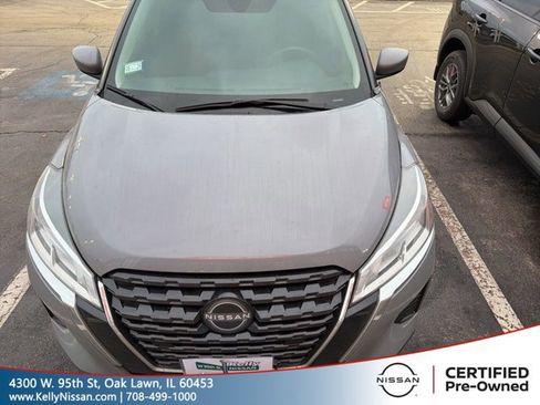 Certified 2022 Nissan Kicks SV image 1