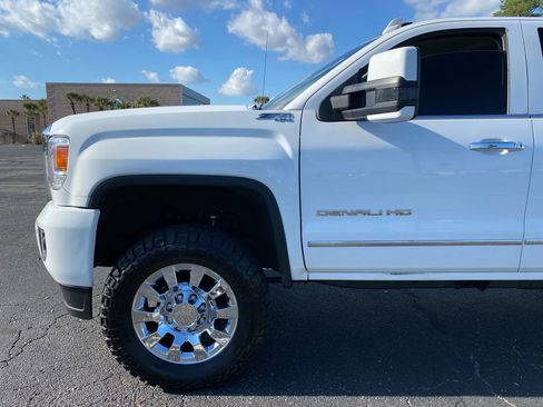Used 2016 GMC Sierra 2500 Denali w/ Duramax Plus Package image 5