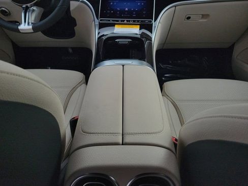 Certified 2026 Mercedes-Benz GLC 300 image 13