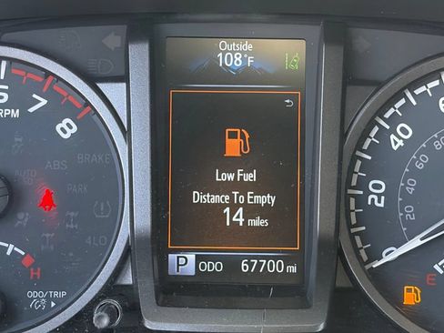 Used 2021 Toyota Tacoma TRD Sport AWD/4WD image 11