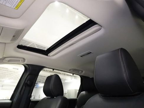 Used 2024 MAZDA CX-90 3.3 Turbo w/ Preferred Plus image 27