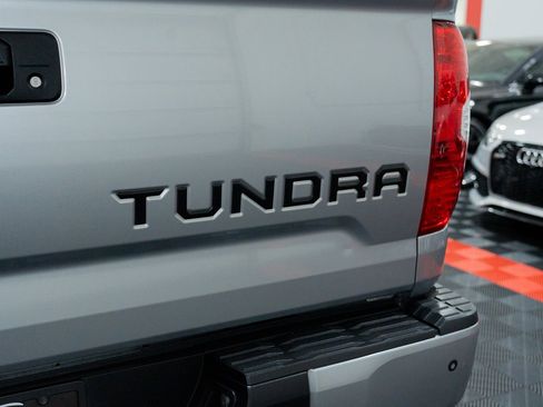 Used 2016 Toyota Tundra Limited w/ Limited Premium Package AWD/4WD image 7