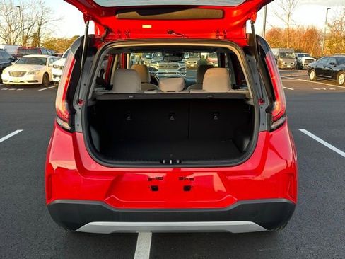 Used 2025 Kia Soul EX image 14