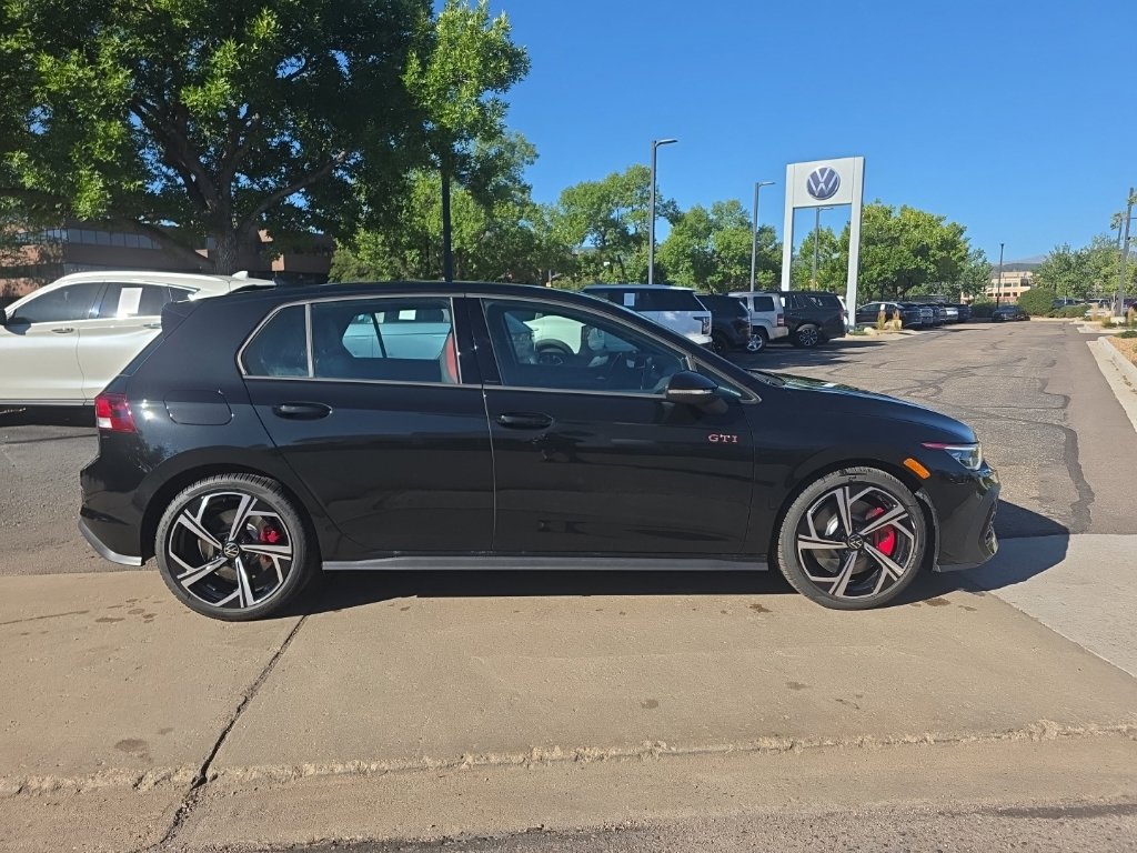 New 2026 Volkswagen GTI SE FWD image 6
