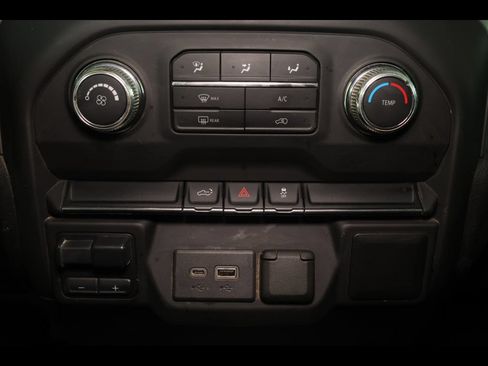 Used 2021 GMC Sierra 2500 4x4 Crew Cab w/ Convenience Package image 18