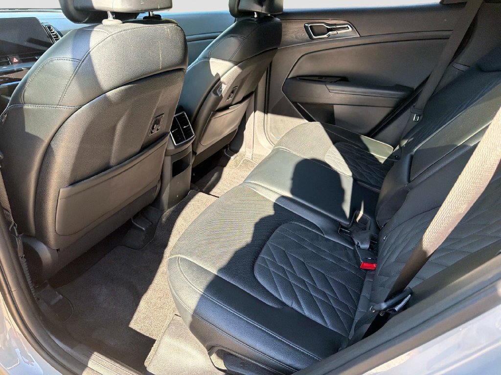 Used 2023 Kia Sportage X-Pro Prestige AWD/4WD image 16