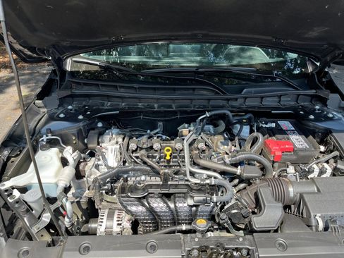 Used 2025 Nissan Altima 2.5 SV FWD image 27