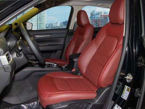 New 2025 MAZDA CX-5 Carbon Edition image 5