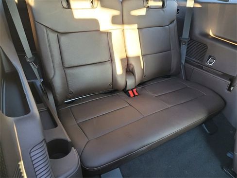 Used 2023 Ford Explorer King Ranch w/ Technology Package image 15