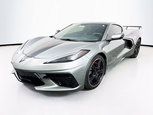 Certified 2022 Chevrolet Corvette Stingray Preferred Cpe RWD image 3