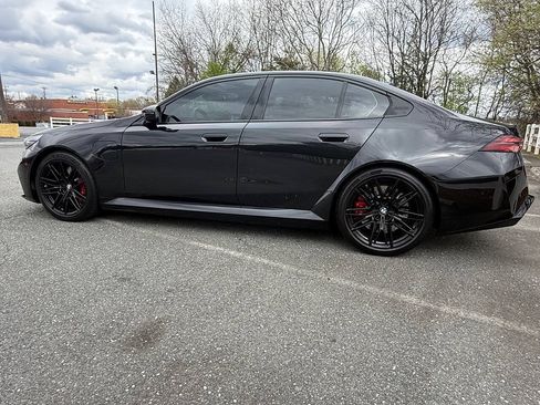 Used 2026 BMW M5 w/ Executive Package AWD/4WD image 4