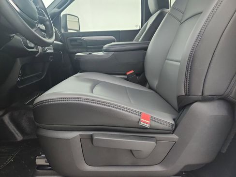 New 2026 RAM 3500 Tradesman w/ Chrome Appearance Group A AWD/4WD image 12