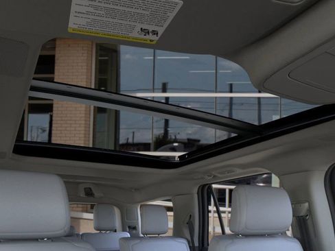 New 2025 Ford Expedition Platinum w/ Driver's Package image 24