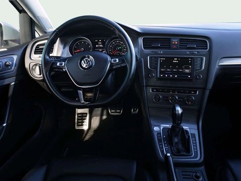 Used 2017 Volkswagen Golf Alltrack SEL image 21