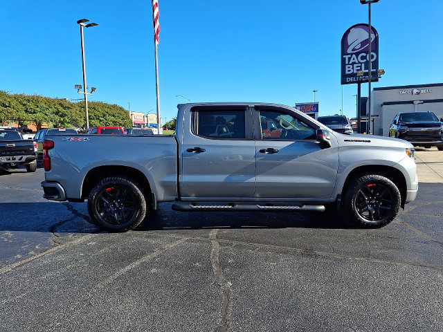 Used 2024 Chevrolet Silverado 1500 RST w/ Redline Edition AWD/4WD image 7