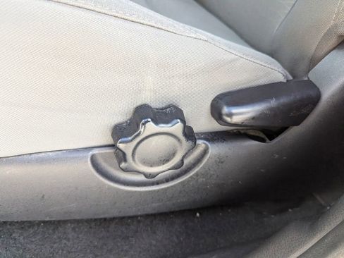 Used 2019 Toyota Tacoma SR5 image 17