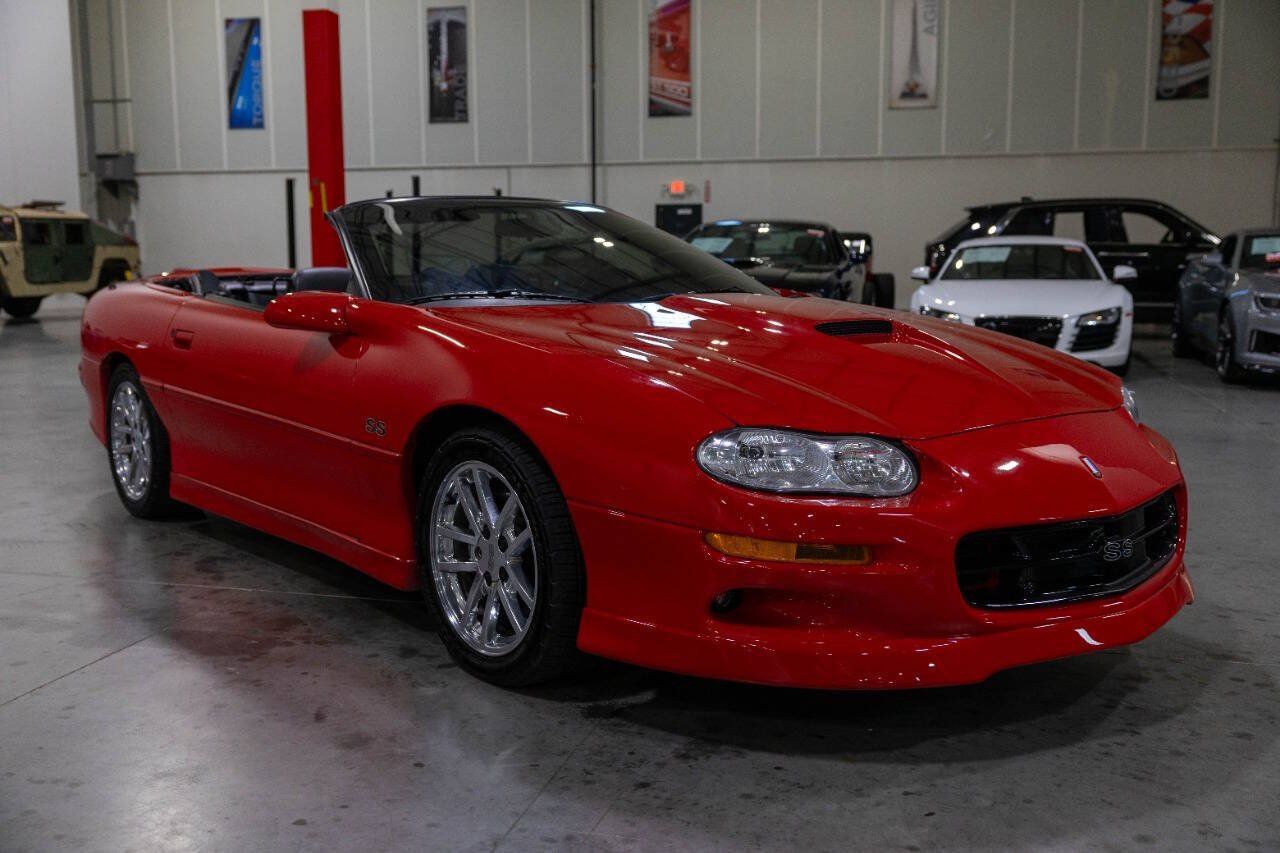 Used 2002 Chevrolet Camaro Z28 w/ SS Performance/Appearance Pkg RWD image 8