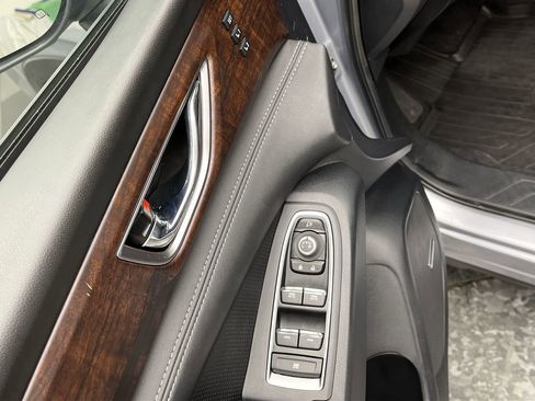Used 2023 Subaru Ascent Touring image 9