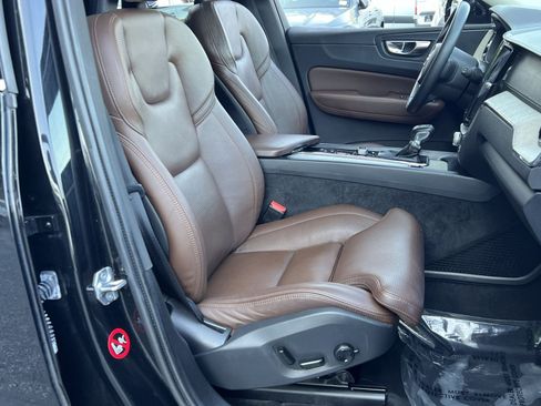 Used 2018 Volvo XC60 T5 Inscription w/ Luxury Seat Package AWD/4WD image 32