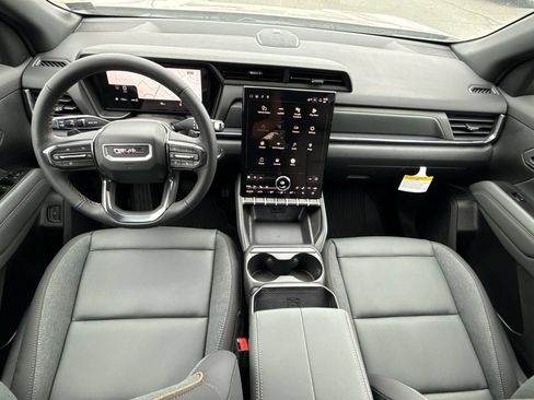 Used 2026 GMC Terrain AT4 w/ Convenience Package III AWD/4WD image 23