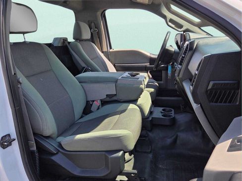 Used 2016 Ford F150 XL w/ Equipment Group 101A Mid RWD image 16
