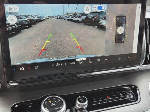 New 2026 Ford Expedition Platinum w/ Driver's Package image 8