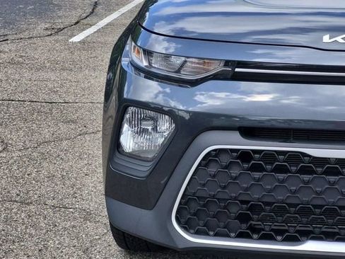 Used 2022 Kia Soul LX FWD image 9