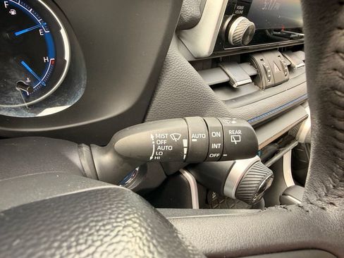 Used 2021 Toyota RAV4 XSE w/ Protection Package (TMS) AWD/4WD image 17