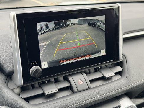 Used 2024 Toyota RAV4 XLE image 30